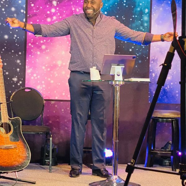 pasteur sam samuel saint louis